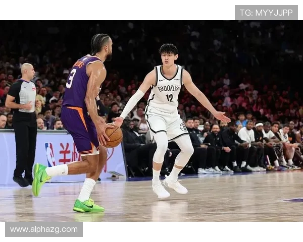 篮网球员训练照片曝光季前赛对阵太阳即将拉开帷幕 篮网球员训练照片曝光季前赛对阵太阳即将拉开帷幕